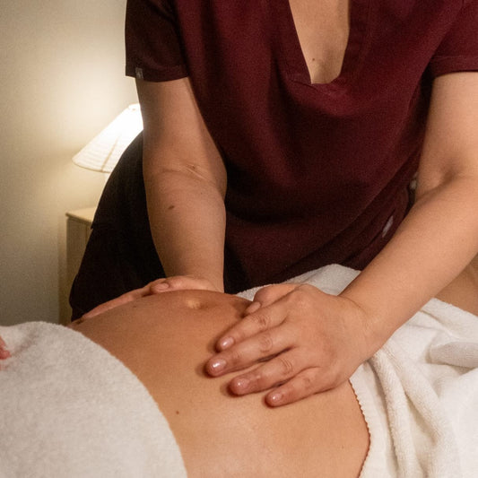 Prenatal Lymphatic Drainage in Dubai: A Trimester-by-Trimester Guide to Safe Swelling Relief